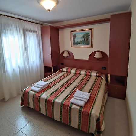 Ponte Nuovo Bed & Breakfast Altissimo Eksteriør bilde