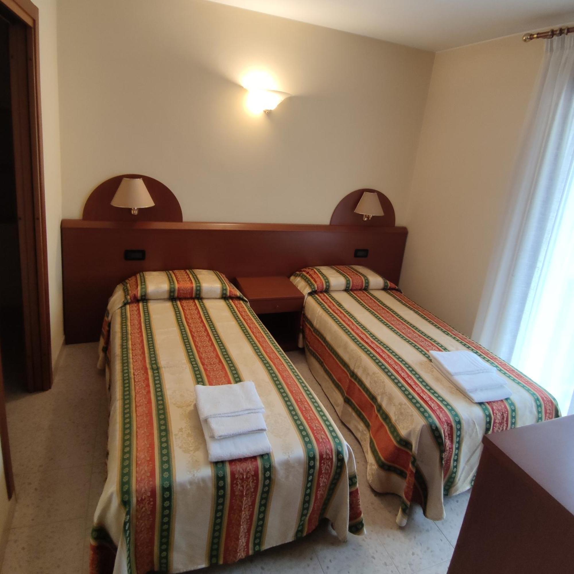 Ponte Nuovo Bed & Breakfast Altissimo Eksteriør bilde